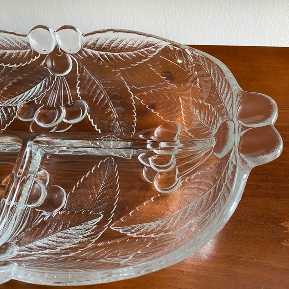 Mikasa Bountiful Cherries Divided Serving Dish - Picture 7 of 7